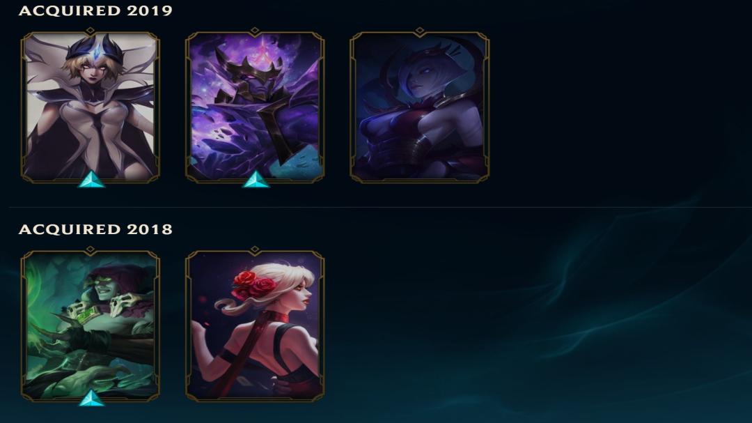 Diverse Champion Collection with 83 Skins on Japan Server