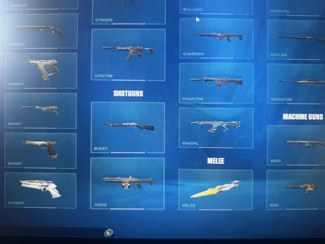 💎Skins: Vandal with crowns, Sheriff blackspyre, Butterfly knife singularity💎, Sale, Platinum 2, Agents: 16, Skins: 3