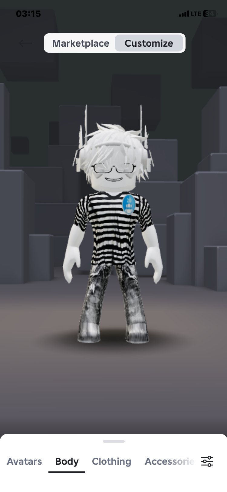 ROBLOX account, age category 16–17, region outside Russia., Sale, Voice chat: Yes