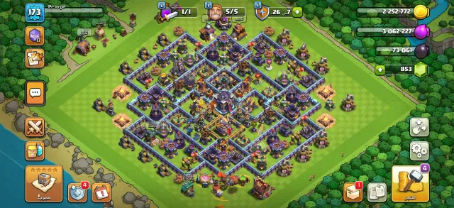 Level: 173 Town Hall: 15 Heroes: BK 85 | AQ 81 | GW 53 | RC 30, 15 TH