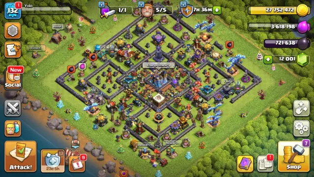 TH18, Lv19 walls, upgraded troops, 320+ camp, 6-hero total 200+, 11k+ gems, BH6+, 4+ Epic Equipment, 18 TH Родной Деревни, 5 TH Строителя