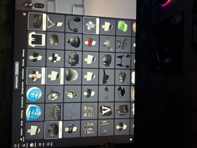 Fat account for both beginners and experienced players, Sale, Voice chat: No
