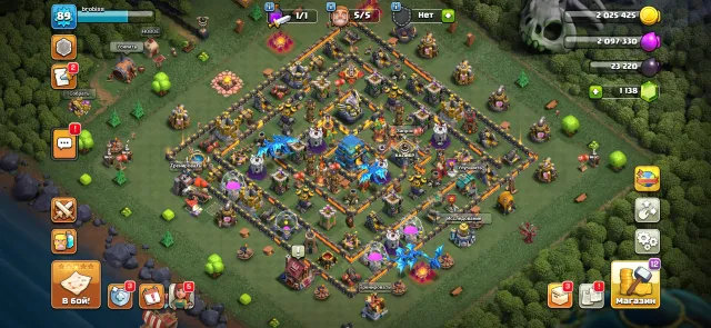 Selling account with 12th Town Hall and 8th Builder Hall