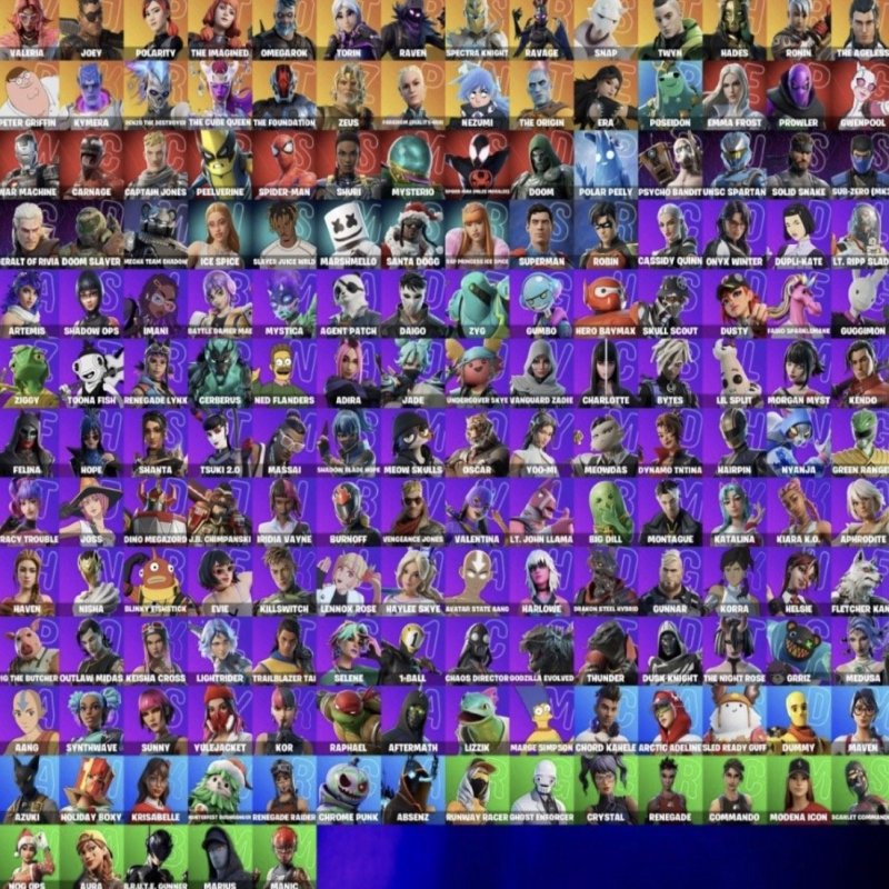 Чудовий акаунт з 170 скінів!